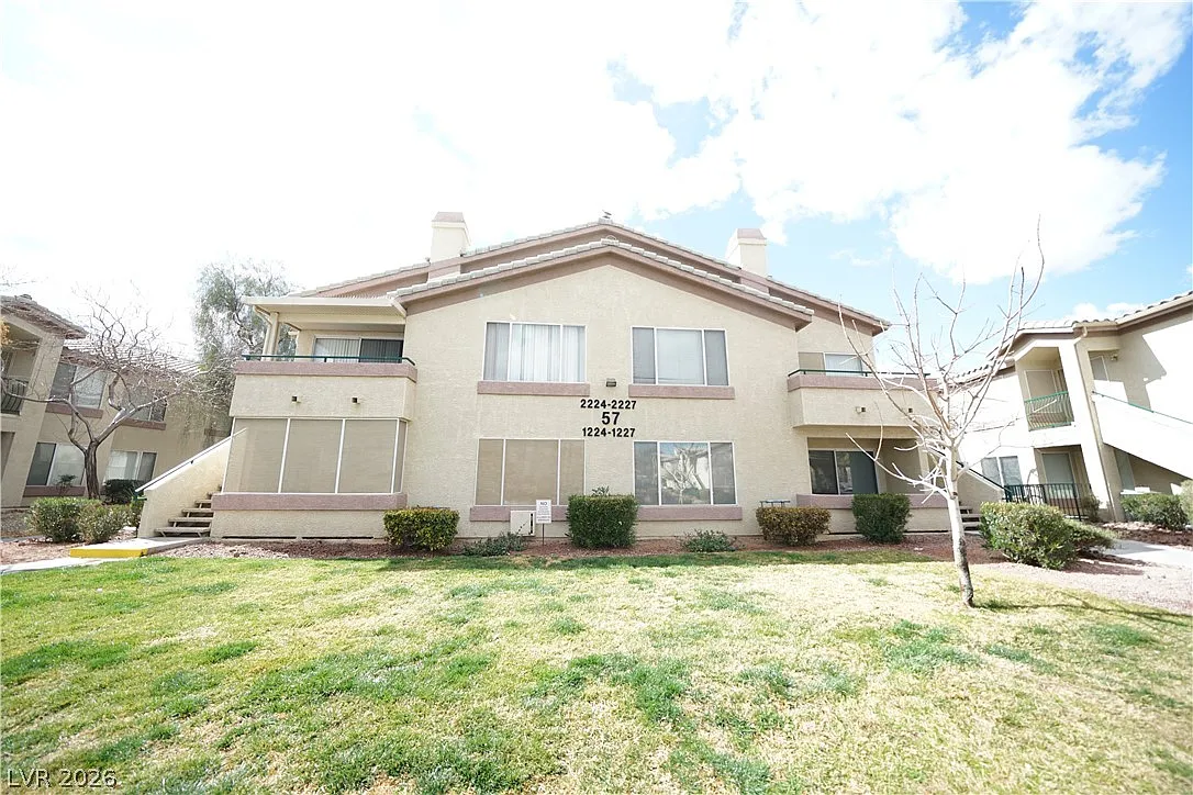 2 bed, 2.0 bath, 1029 sqft, $1,195 — Photo 1