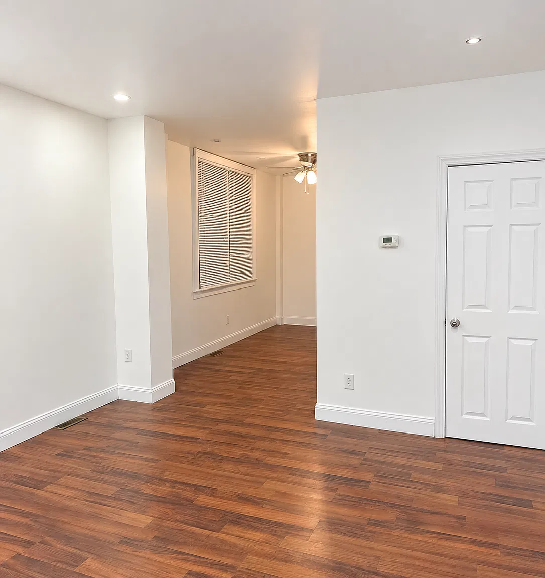 3 bed, 1405 sqft, $2,630 — Photo 3