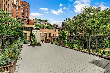 Rented by Sotheby's International Realty