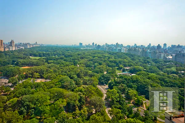 Rented by Halstead Real Estate | media 15