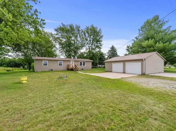 8694 142nd Ave, Wapello, IA 52653