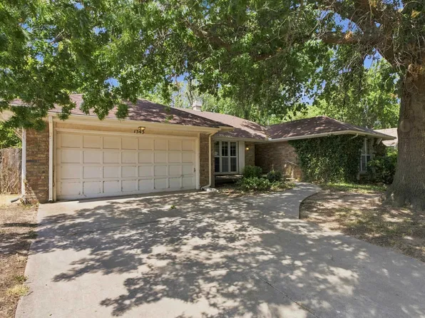 1343 N Caddy Ln, Wichita, KS 67212