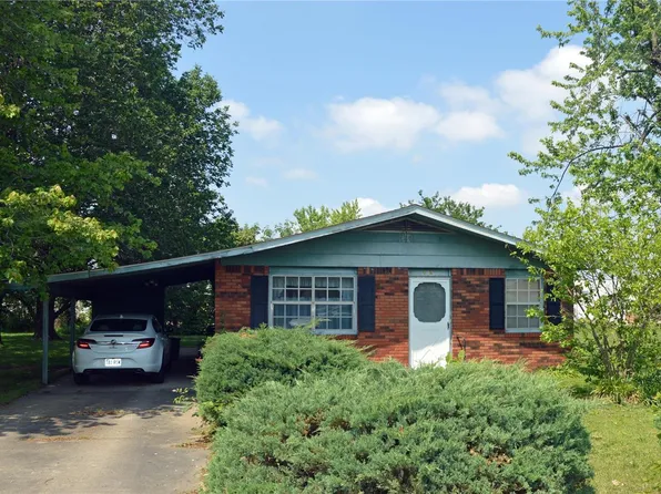 904 Speciality Dr, Dexter, MO 63841