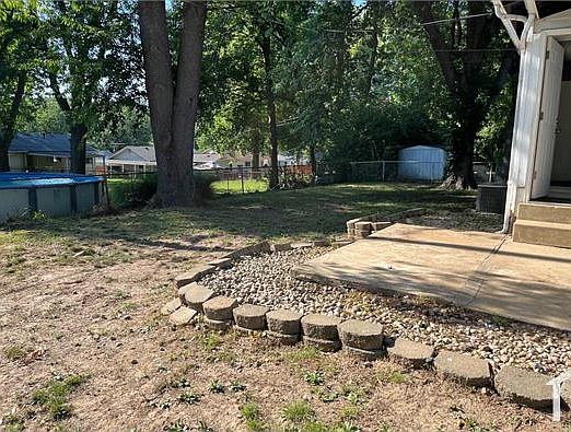 2nd image of 7025 Richwood Ln