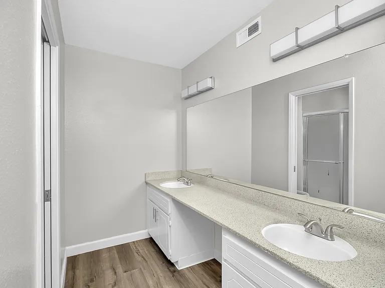 Crestview North Apartments — Photo 50