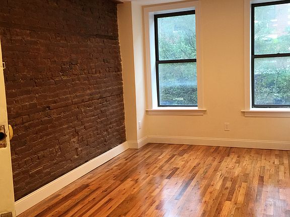 3rd image of 179 Avenue B APT 01