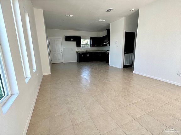 5th image of 209 Rafael Dr APT 2