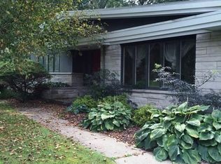 1833 Probert Rd, Jackson, MI 49203