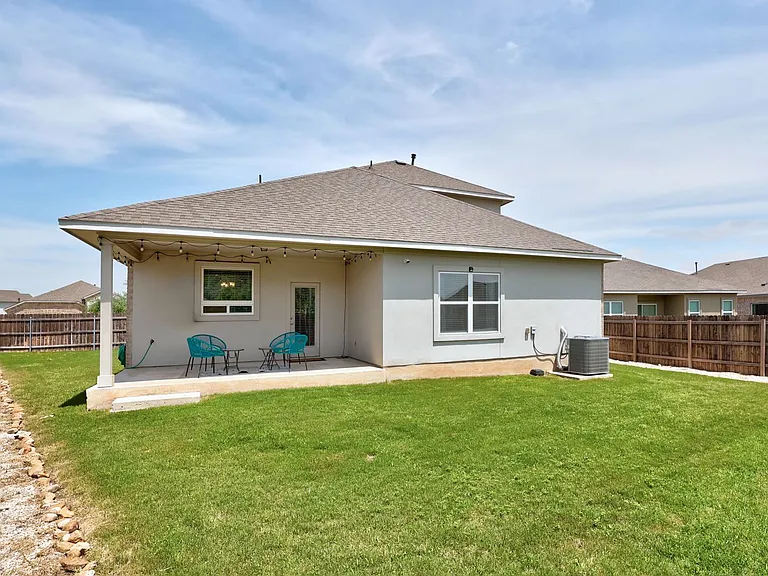 2413 Star Hill Ranch St — Photo 33