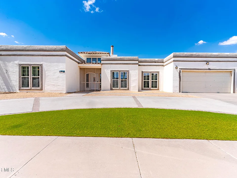 7033 San Marino Dr