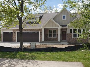 7794 Williamsburg Ct, Bristol, WI 53104