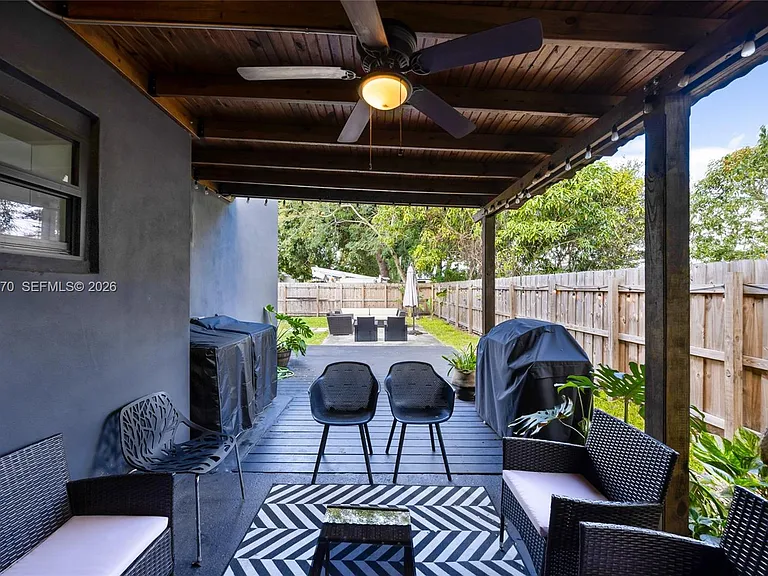 5612 NW 11th Ave — Photo 39