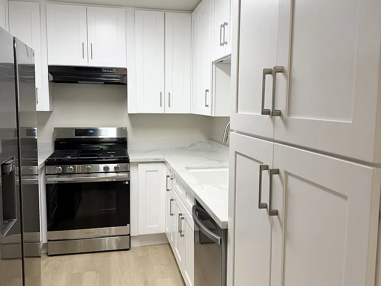 151 Francis Cir — Photo 6
