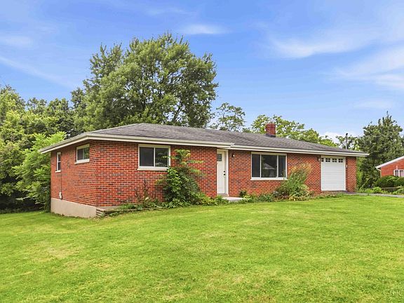 2nd image of 439 Hilltop Dr