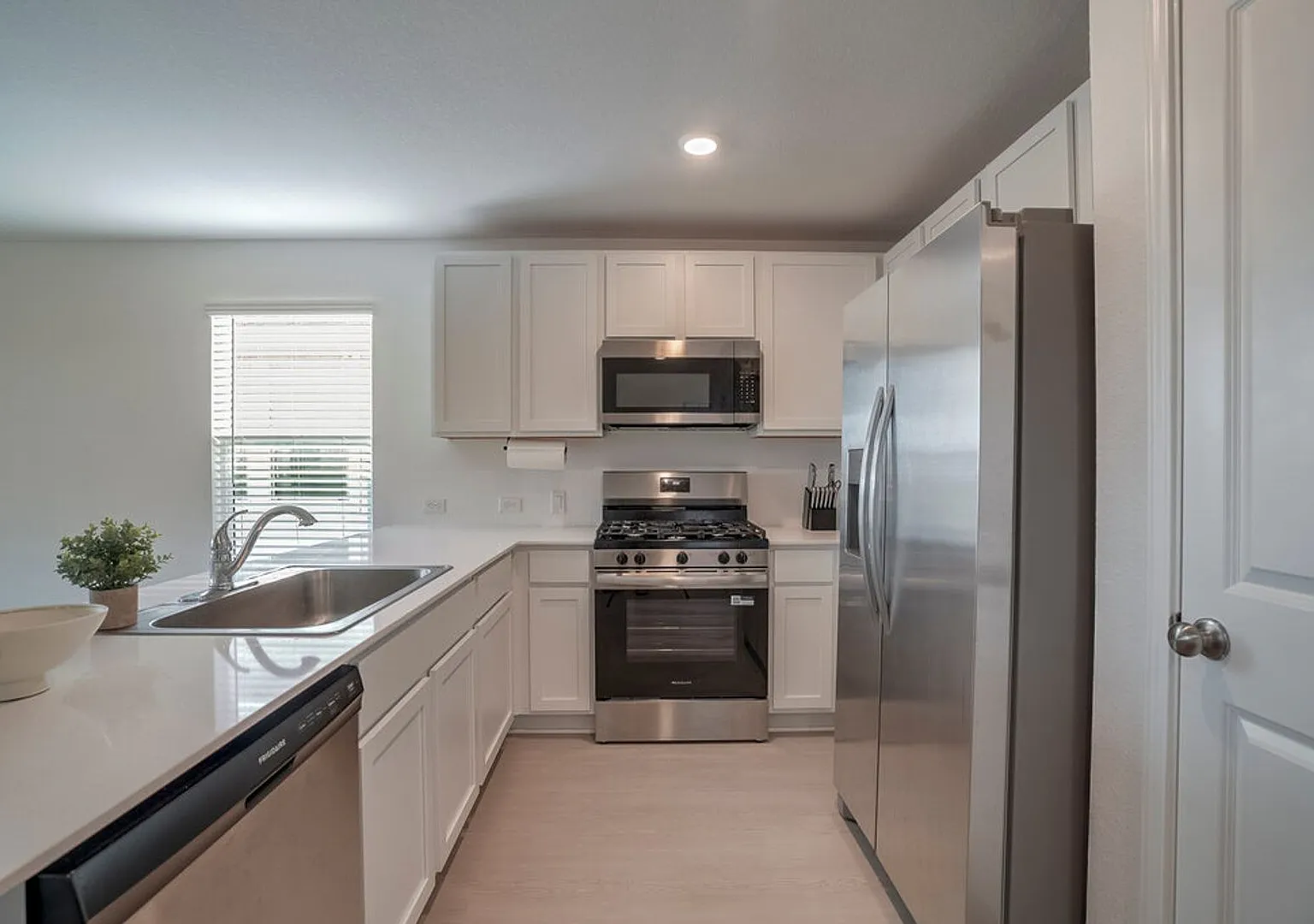 321 Keefer, Kyle, TX 78640 — Photo 3