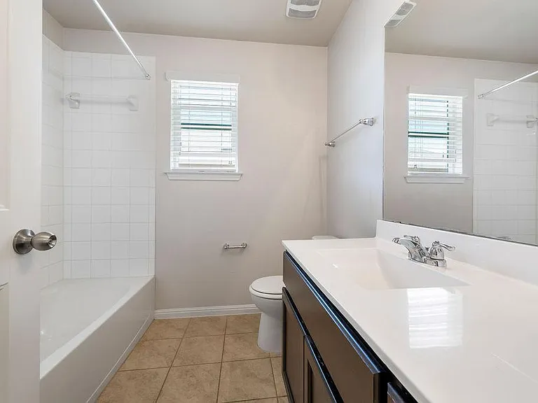 711 Katmai Cir — Photo 19