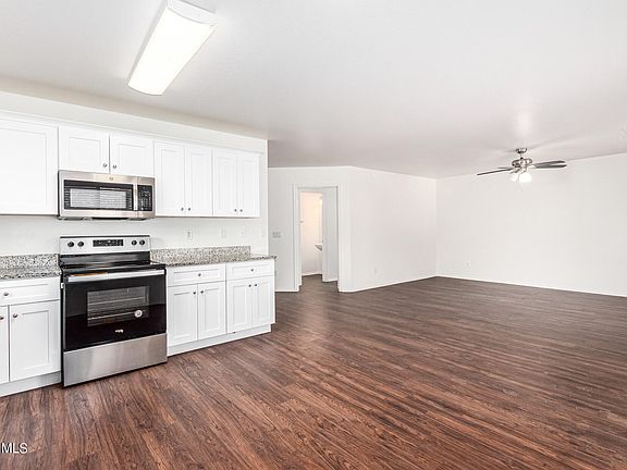 5th image of 3062 W CARLOS Lane