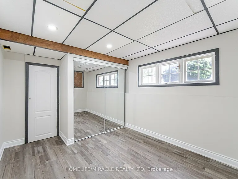 36 Poplar Cres #BASEMENT — Photo 12
