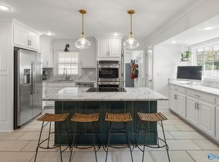 1808 Ballard Dr SE, Huntsville, AL 35801