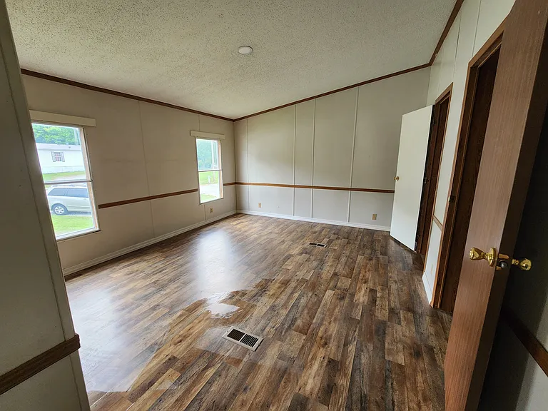 150 Lone Star Ln — Photo 10