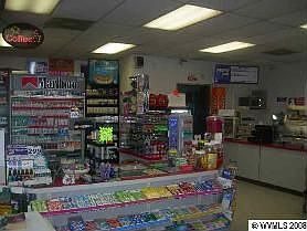 2nd image of 1841 Main St