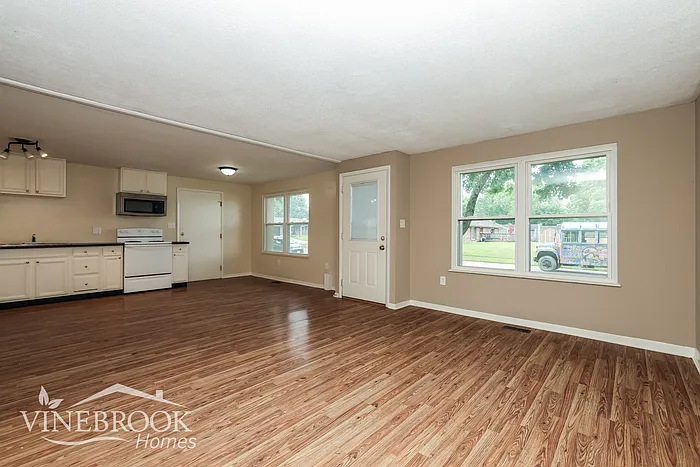 5011 Scothills Dr — Photo 4