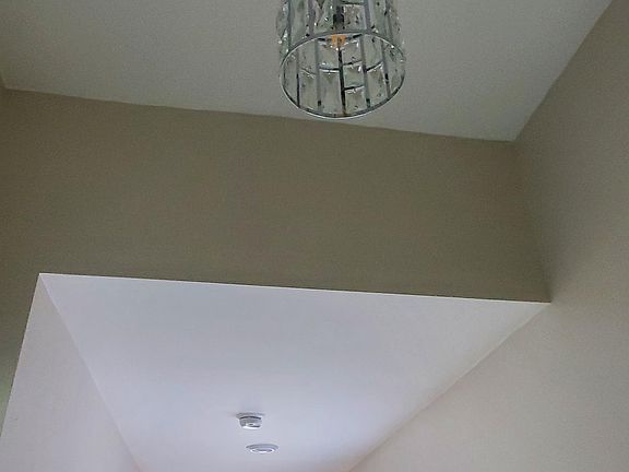 4th image of 504 SE 7th Ave #504