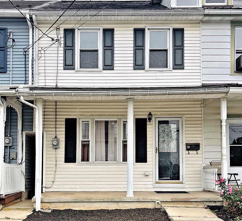 1st image of 28 W Smith St
