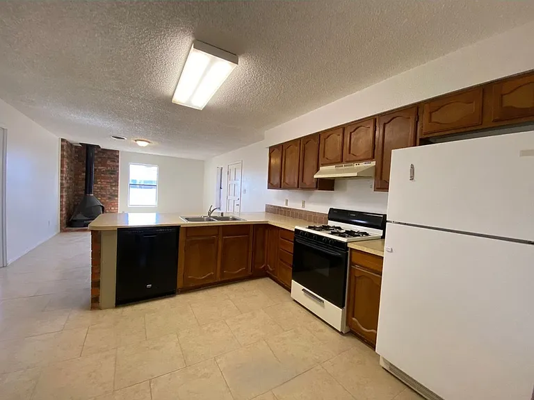 2602 Miguel Pl #A — Photo 3