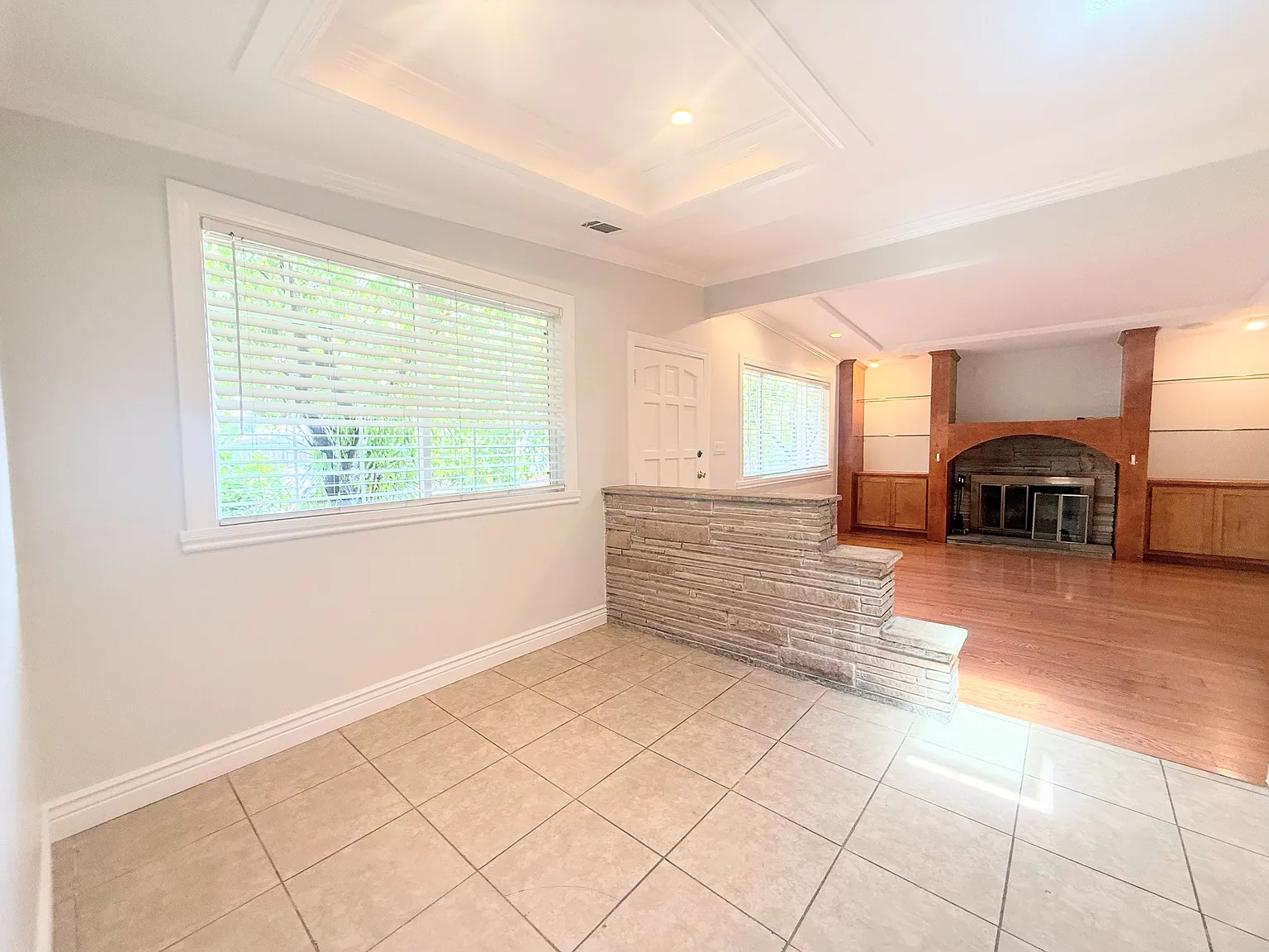 4 bed, 1600 sqft, $4,900 — Photo 4