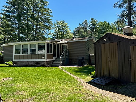 4th image of 30 Earl Dr
