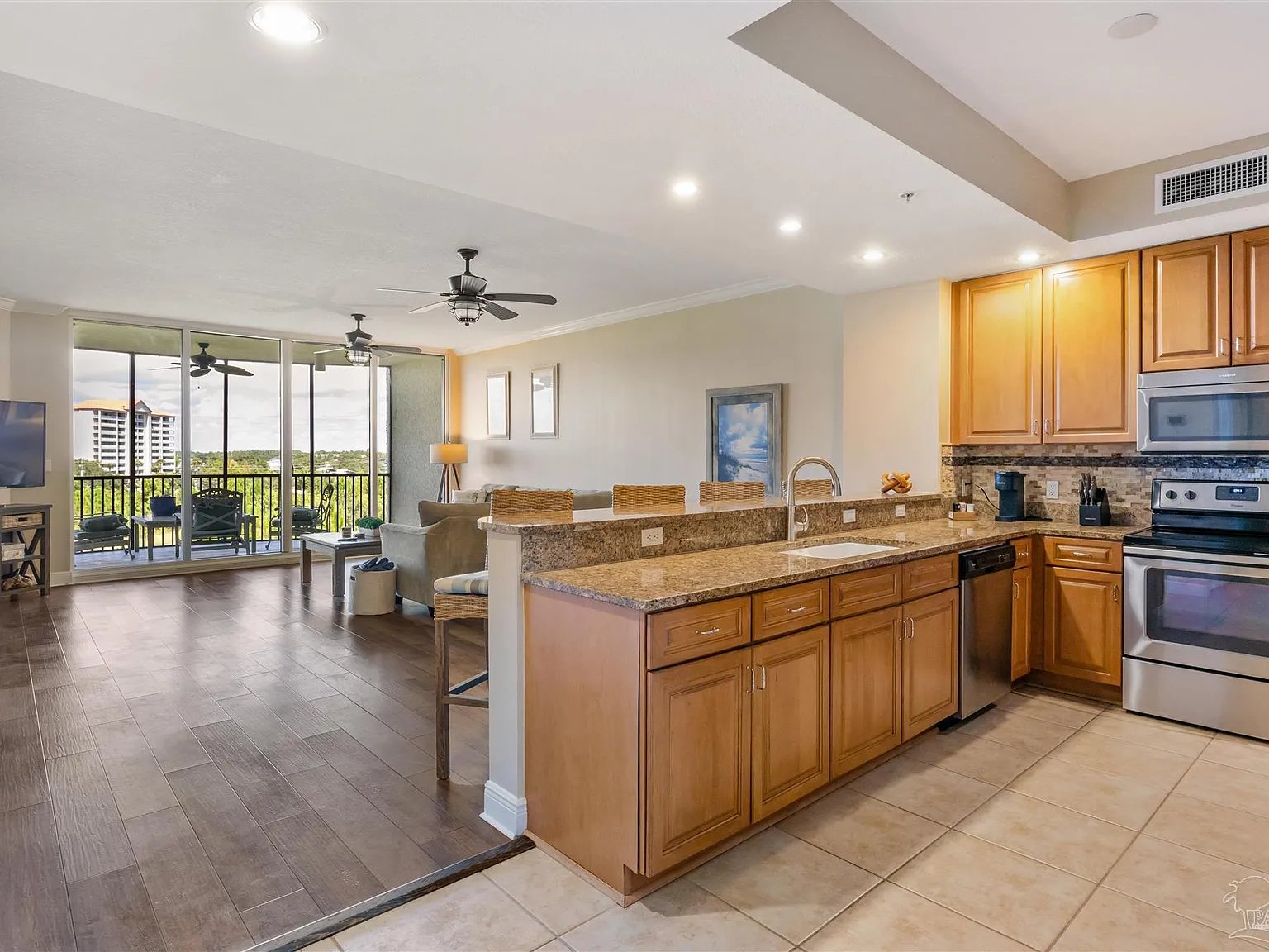 2 bed, 1624 sqft, $2,750 — Photo 4