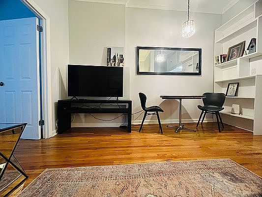 1st image of 223 W 70th St #3R