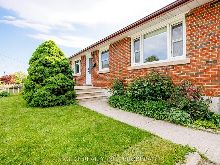 127 Louth St #1 — Photo 5