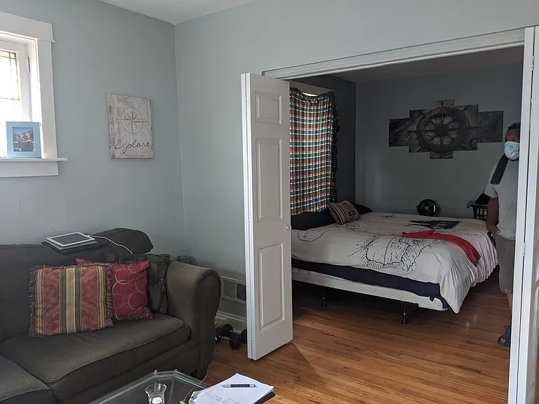 5225 Bancroft Ave #2W — Photo 5