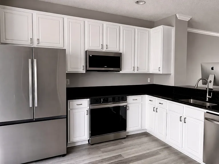 4496 Congressional Dr — Photo 4