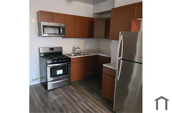 6900 S Vernon Ave #2 photo 1