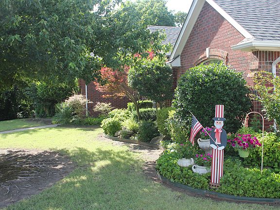 Front landscaping