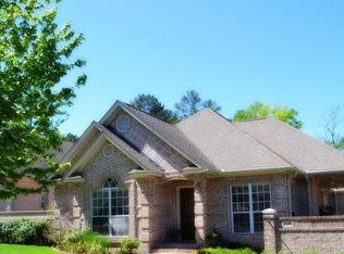 2608 Woodstock Dr, Lufkin, TX 75904