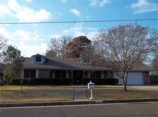 1615 Springdale St, Longview, TX 75604