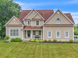 595 S West St, Feeding Hills, MA 01030
