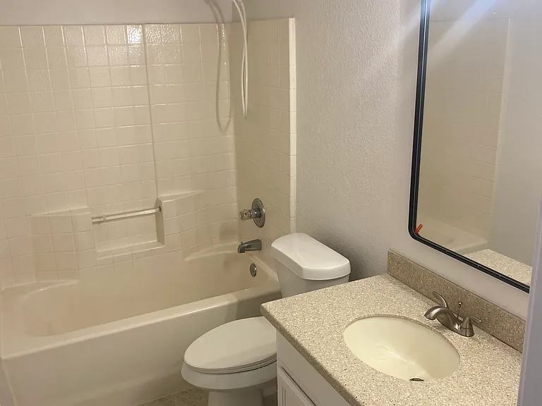 1433 Buena Vista Cir — Photo 8