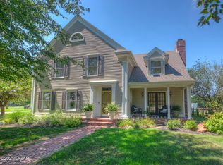 2013 Beau Dr, Carthage, MO 64836