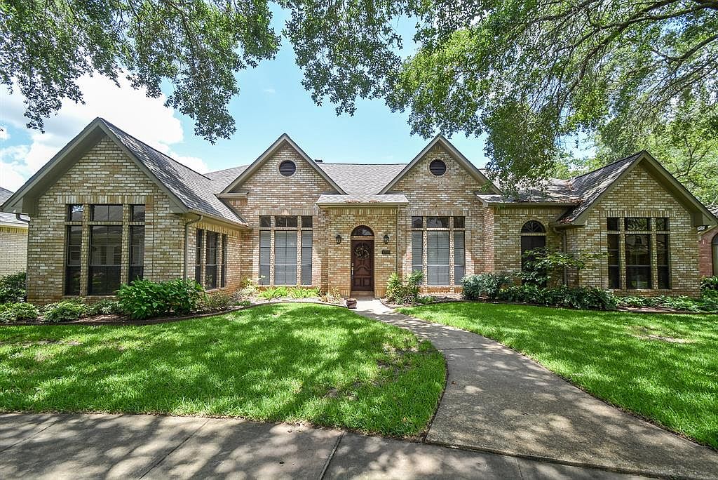 4759 Lake Village Dr, Weston Lakes, TX 77441 Zillow