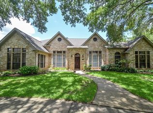 4759 Lake Village Dr, Weston Lakes, TX 77441
