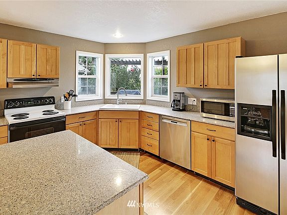 5th image of 9607 21st Avenue SW