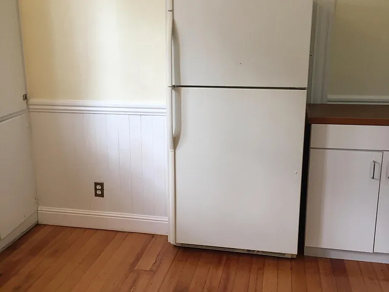 518 Byron St — Photo 13