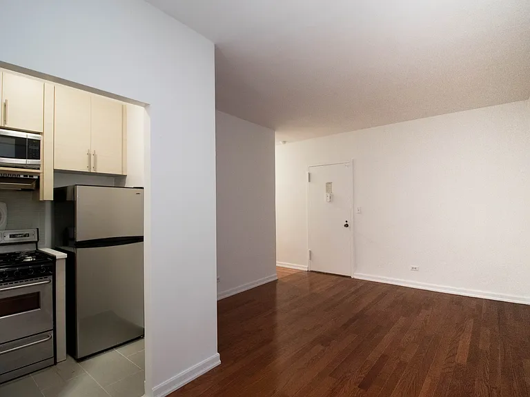 4 Park Ave #5F — Photo 6