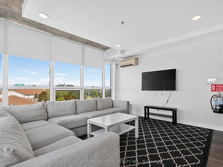 1900 Simcoe St N #628 — Photo 8