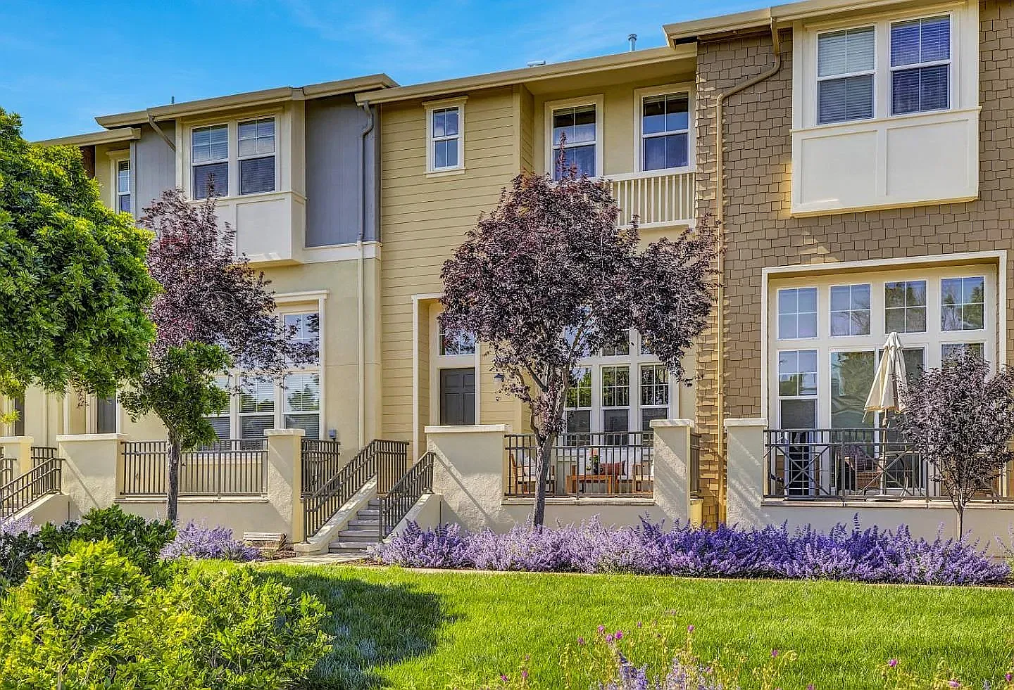 Whidbey Ln, Redwood City — Photo 1